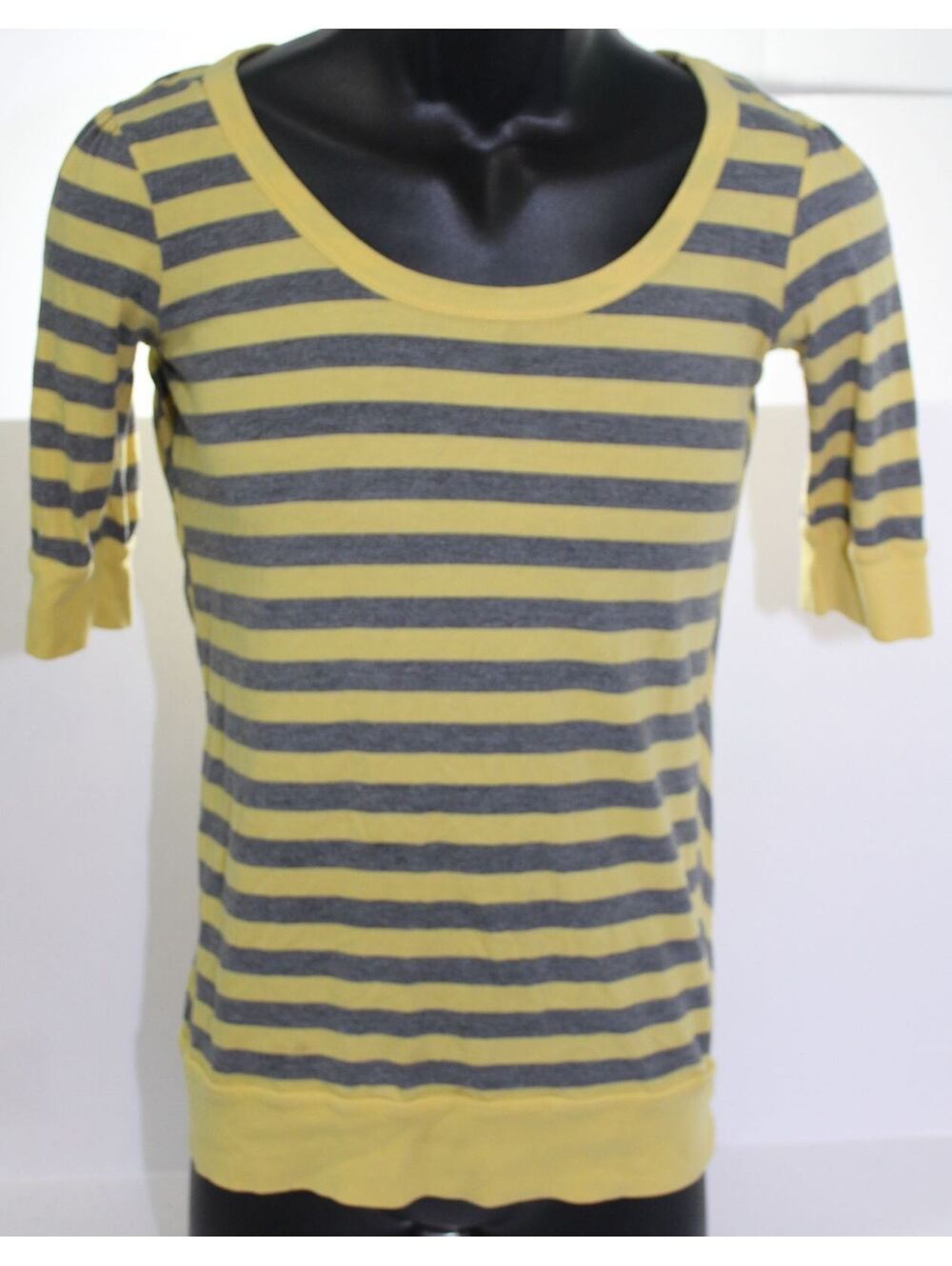 Womens Open Back Scoop Neck T-shirt Unionbay Yellow & Gray Top Size Small